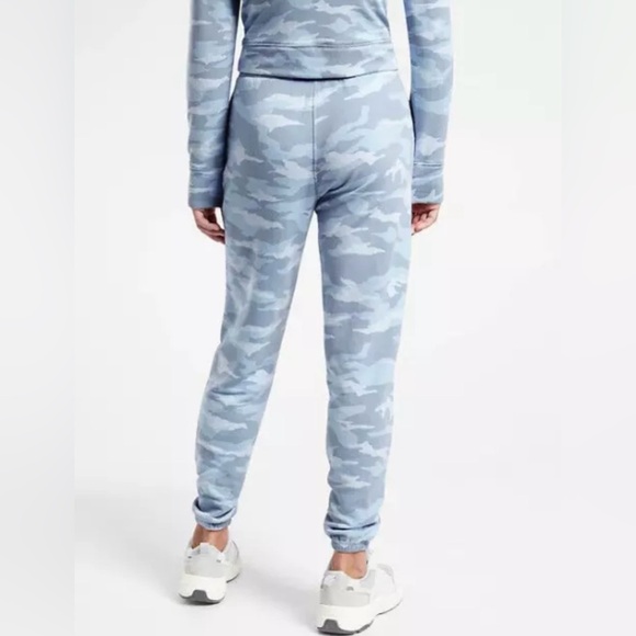 Athleta youth blue camo jogger sweat pants - Picture 3 of 7